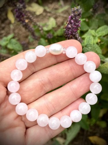Rózsakvarc -tenyésztett gyöngy